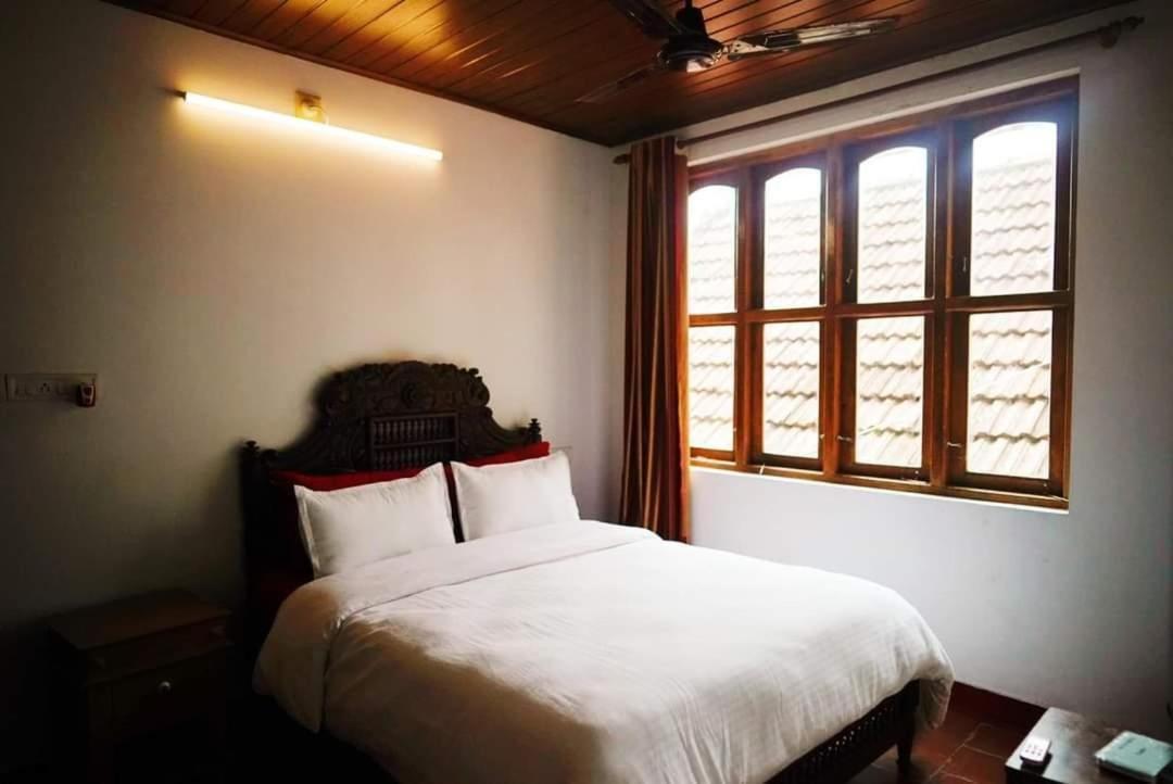 Fort Bridge View Kochi Exterior foto